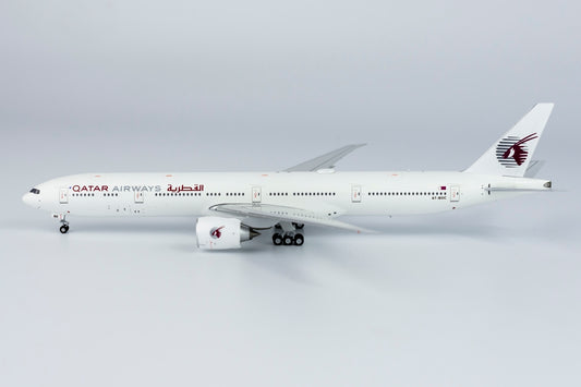 Qatar Airways 777-300ER A7-BOC model in 1:400 scale